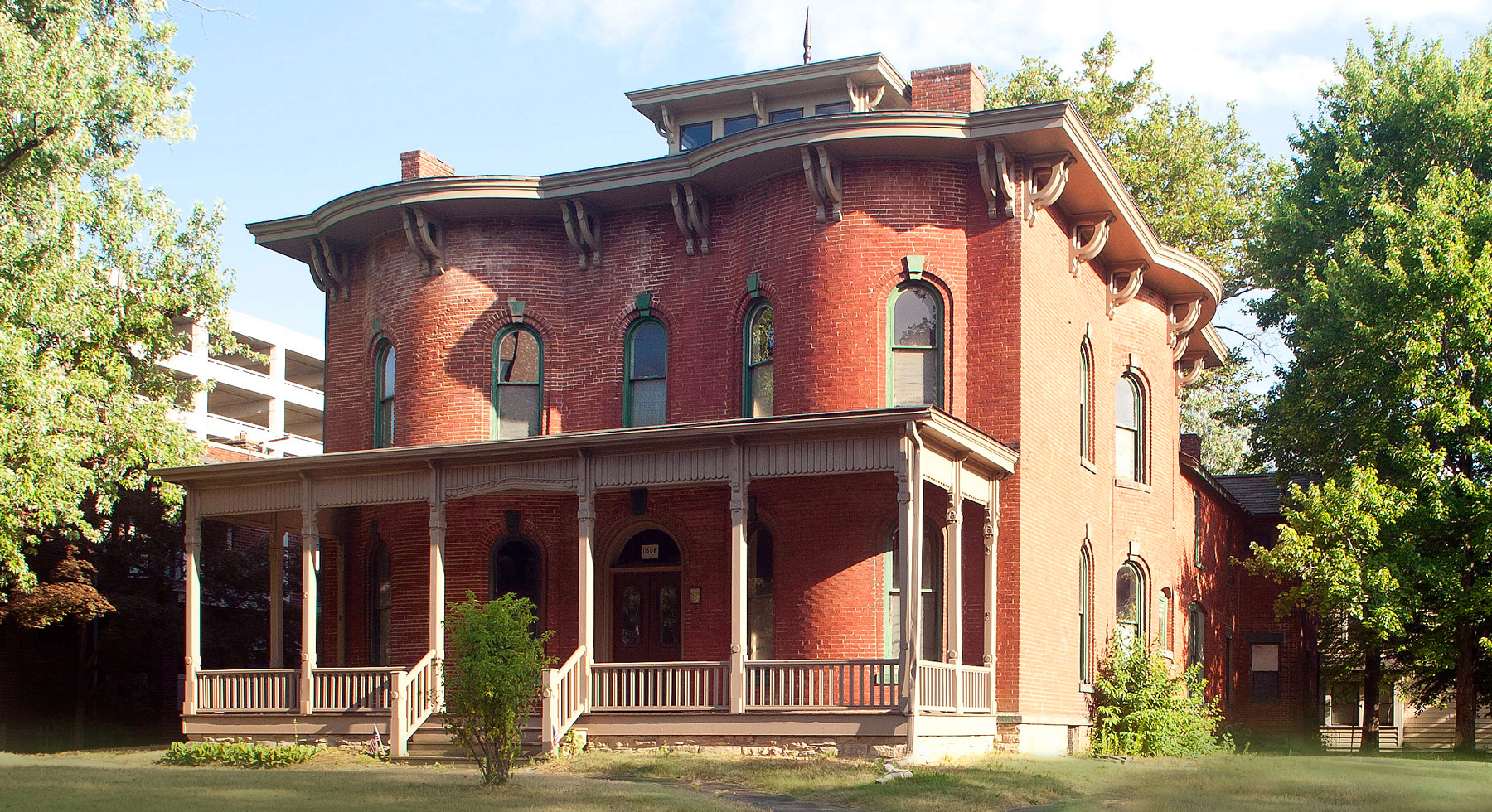 Cozad-Bates House